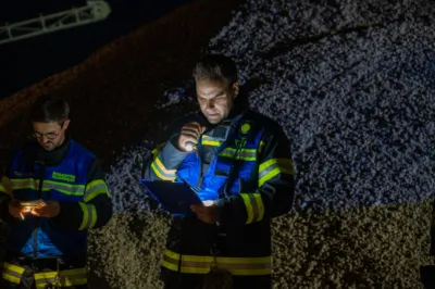 Kollision und eingeklemmte Personen - Feuerwehr trainiert Ernstfall in Pettenbach DSC-0579.jpg