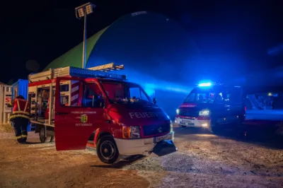 Kollision und eingeklemmte Personen - Feuerwehr trainiert Ernstfall in Pettenbach DSC-0610.jpg