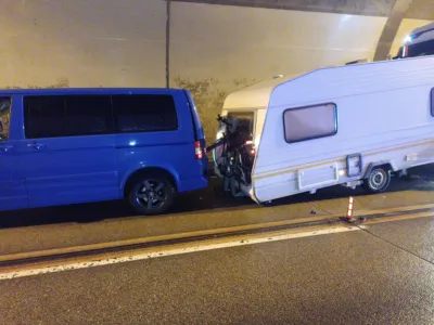 Verkehrsunfall im Tunnel Kremsursprung foke-111595.jpg