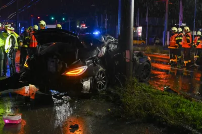 Schwerer Verkehrsunfall auf der B1 fordert Verletzte DSC-5082.jpg