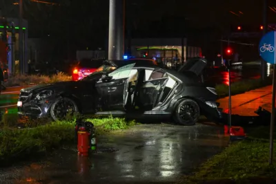 Schwerer Verkehrsunfall auf der B1 fordert Verletzte DSC-5156.jpg