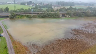 Hochwasseralarm in Oberösterreich fordert Einsatzkräfte DJI-0348.jpg