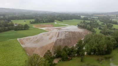 Hochwasseralarm in Oberösterreich fordert Einsatzkräfte DJI-0350.jpg