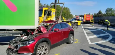 Schwerer Verkehrsunfall in Ansfelden - Personenrettung durch Feuerwehr TEAM-202409190851-001.jpg