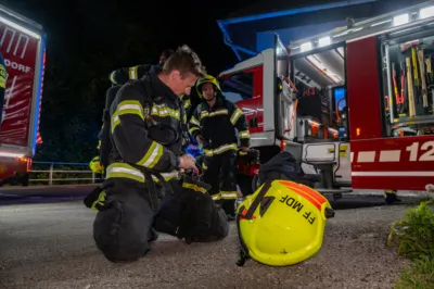 Bestätigter Brandverdacht - Feuerwehr Micheldorf verhindert Ausbreitung im Dachbereich DSC-1143.jpg