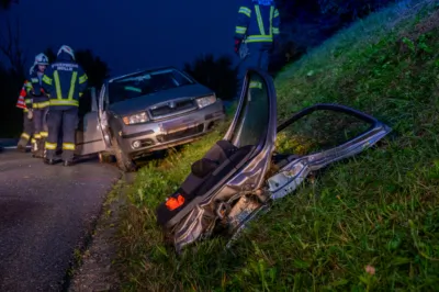 PKW kollidiert in Molln mit LKW - Eine Person verletzt DSC-1279.jpg