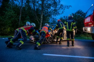 PKW kollidiert in Molln mit LKW - Eine Person verletzt DSC-1307.jpg