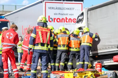 Schwerer Verkehrsunfall auf der A25 bei Marchtrenk West FOKE-2024092513514950-066.jpg