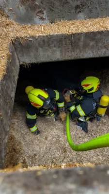 Glimmbrand in Hackschnitzelbunker – Großeinsatz der Feuerwehr in Hargelsberg FOKE-2024092815345280-026.jpg