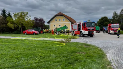 Glimmbrand in Hackschnitzelbunker – Großeinsatz der Feuerwehr in Hargelsberg FOKE-2024092816215410-156.jpg