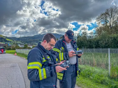 PKW kollidiert mit Zug IMG-8259.jpg