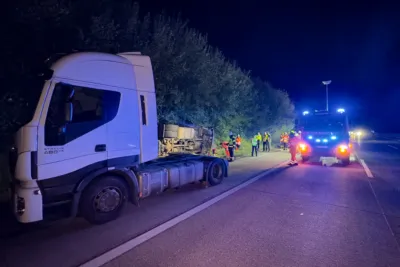 Zwischenfall bei Abschleppvorgang auf der A1 Westautobahn FOKE-2024100319535521-019.jpg