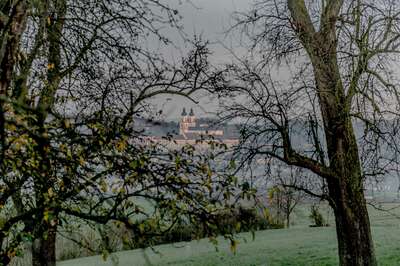 Stift Sankt Florian bei Sonnenaufgang 20141115-1501.jpg