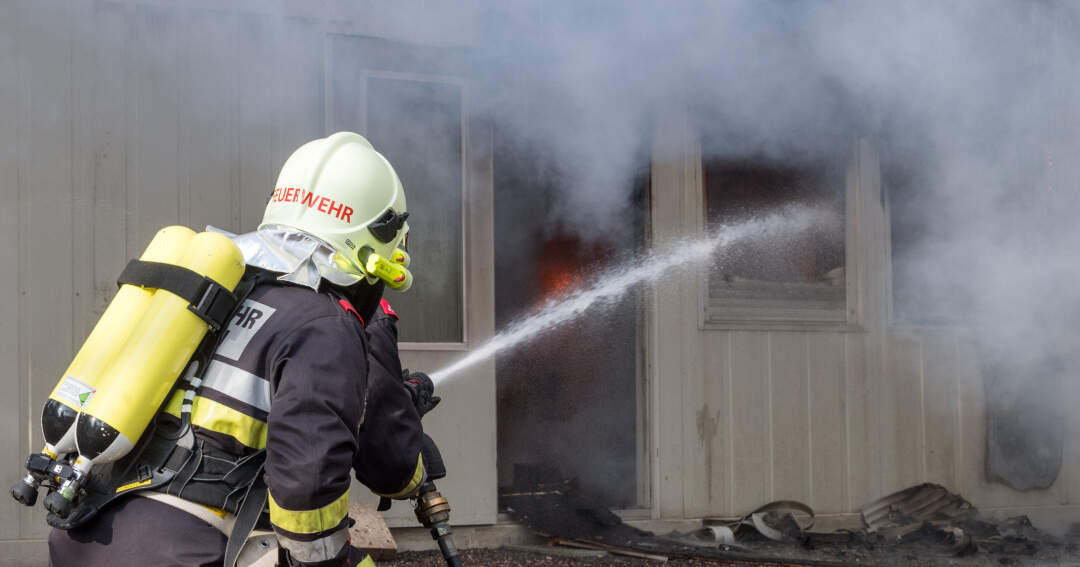 Titelbild: Brand einer Modellbau-Werkstatt