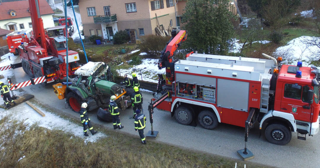 Titelbild: Langwierige Fahrzeugbergung