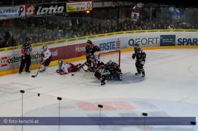 Ausgleich im vierten Spiel: Rückspiel am Ostersonntag in Salzburg foto-kerschi_01-04-2010_eishockeyliga__28.jpg