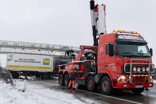 A1 - Unfall mit fünf Lkw und zwei Pkw foke_20190123_172018.jpg