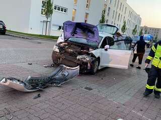 Zwei Verletzte bei Verkehrsunfall - Bezirk Linz Land Traun2.jpeg