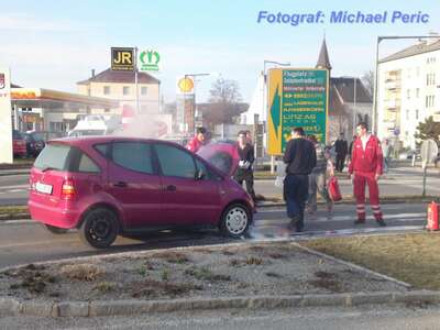 Berufsschüler löschte Fahrzeugbrand fahrzeugbrand-001.jpg