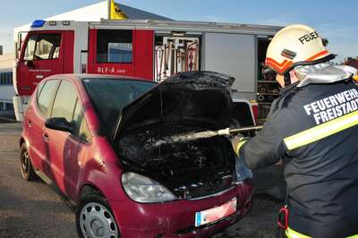 Berufsschüler löschte Fahrzeugbrand fahrzeugbrand-008.jpg