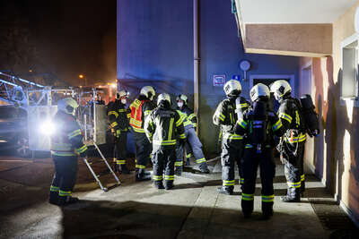 Kellerbrand - Feuerwehr musste Personen retten DRAXLER-2022020320030391-009.jpg