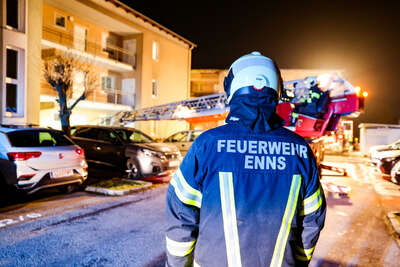 Kellerbrand - Feuerwehr musste Personen retten DRAXLER-2022020320340463-081.jpg