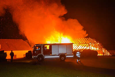 Großbrand in Herzogsdorf FOKE-202203162029-010.jpg