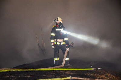 Großbrand in Herzogsdorf FOKE-202203162115-080.jpg