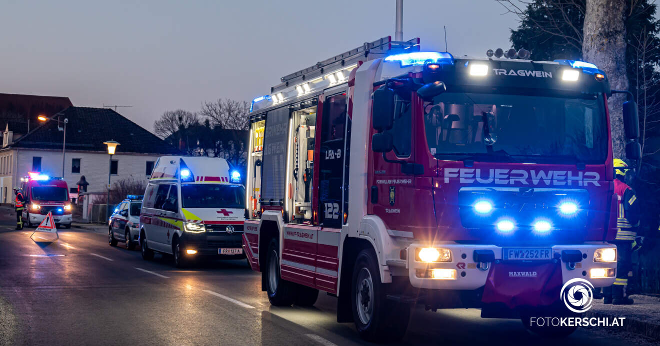 Titelbild: Rauchentwicklung in Küche sorgt für morgendlichen Feuerwehreinsatz