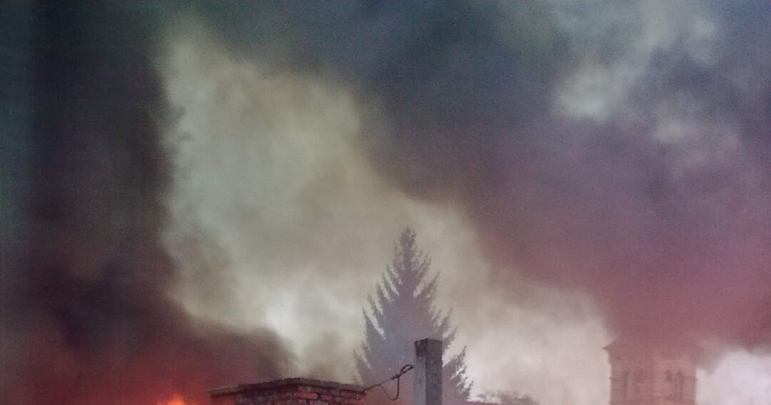 Titelbild: Vollbrand einer Gärtnerei in Steyr