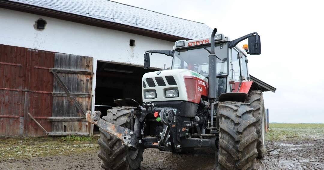 Titelbild: In alkoholisiertem Zustand Traktor unbefugt in Betrieb genommen