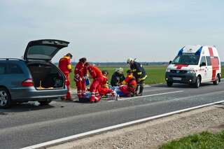 Tote und zwei Schwerverletzte nach Autounfall tote-bei-autounfall_08.jpg