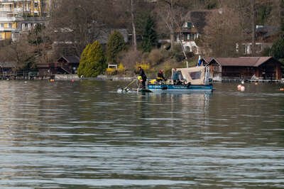 Archäologische Tauchgänge am Attersee DSC-5761.jpg