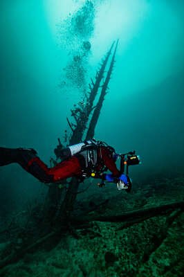 Tauchabenteuer in der Unterwasserwelt der Twin Towers in Weyregg am Attersee FOKE-2023032413122493-039-Bearbeitet.jpg