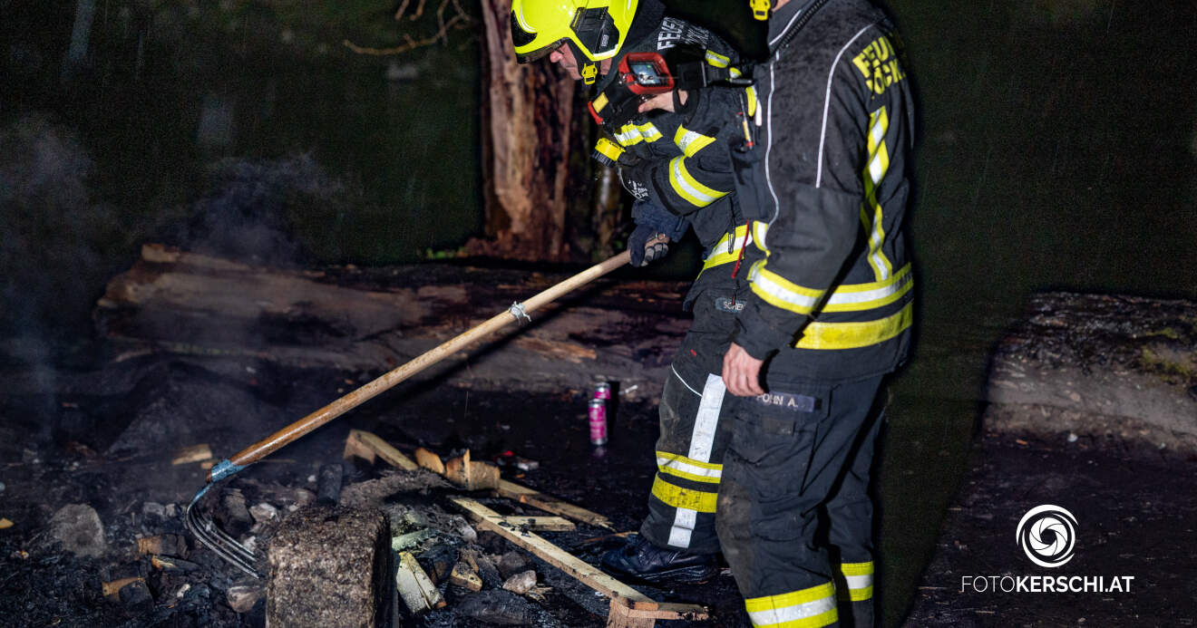 Titelbild: Brand in der Nähe vom Einkaufszentrum VARENA