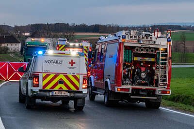 Tödliche Frontalkollision mit LKW in Voitsdorf DSC-7519.jpg