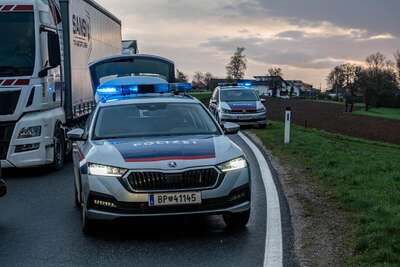 Tödliche Frontalkollision mit LKW in Voitsdorf DSC-7521.jpg