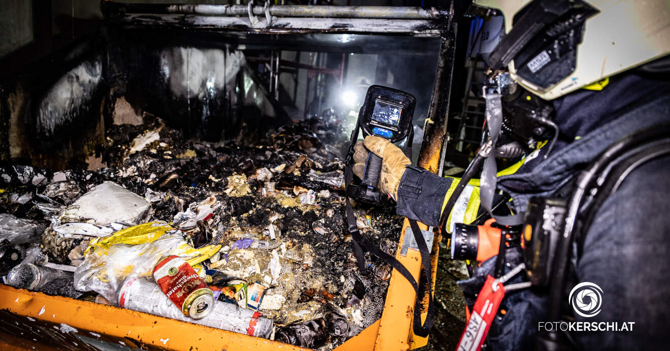 Müllcontainer in Brand gesetzt