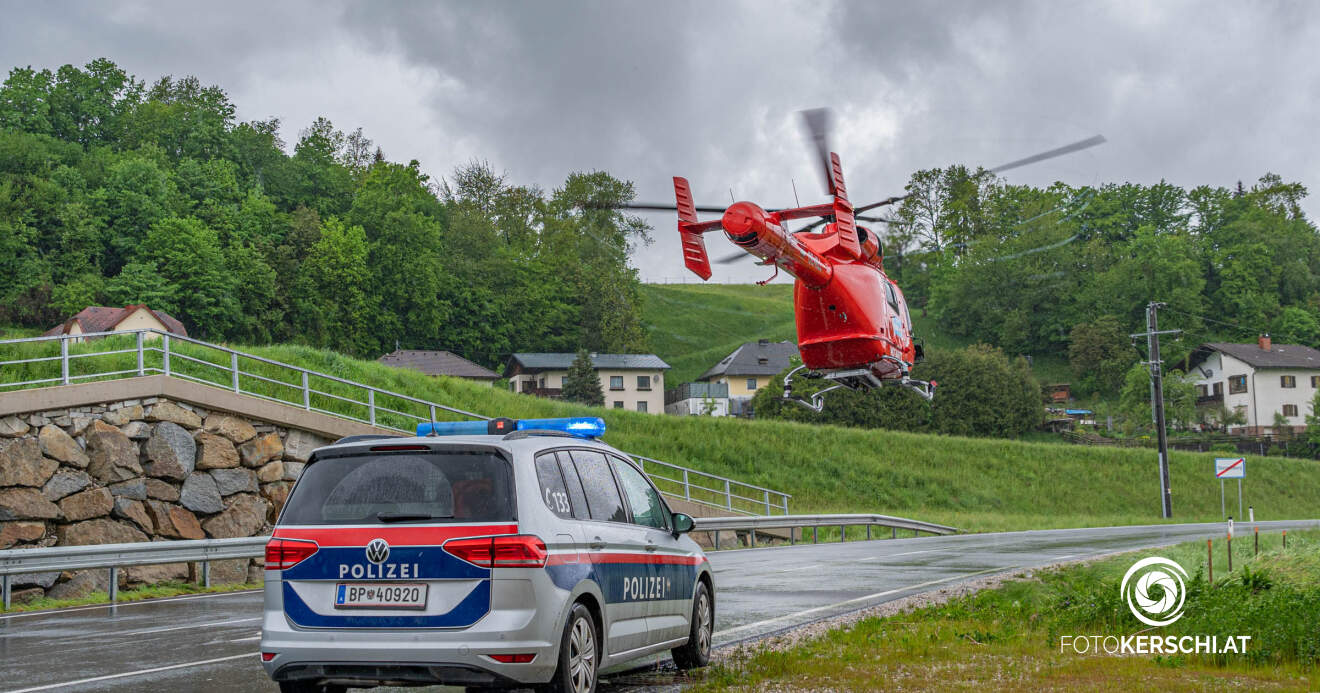 Notarzthubschrauber nach internem Notfall im Einsatz