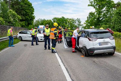 Verkehrsunfall glücklicherweise ohne eingeklemmte Personen FOKE-2023060915380755-003.jpg