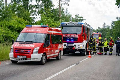 Verkehrsunfall glücklicherweise ohne eingeklemmte Personen FOKE-2023060915480788-059.jpg