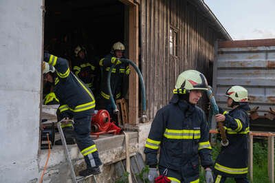 Feuerwehr Haibach und Reichenau im Einsatz: Heu im Heuboden sorgt für Brandverdacht Brandverdacht-Haibach-7331.jpg