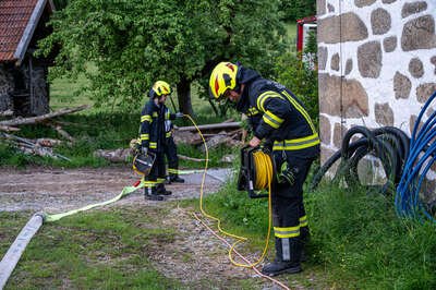 Feuerwehr Haibach und Reichenau im Einsatz: Heu im Heuboden sorgt für Brandverdacht Brandverdacht-Haibach-7344.jpg