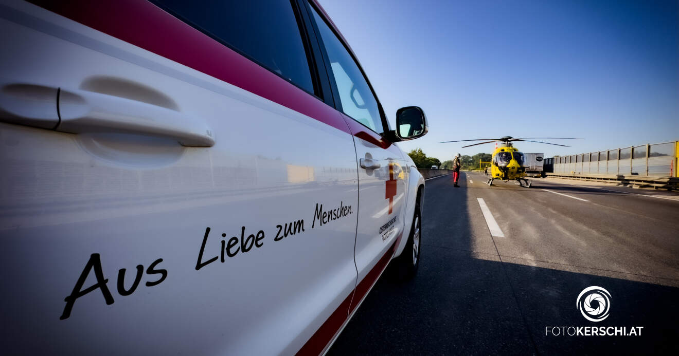 Verkehrsbehinderung auf der A1 nach Unfall mit LKW