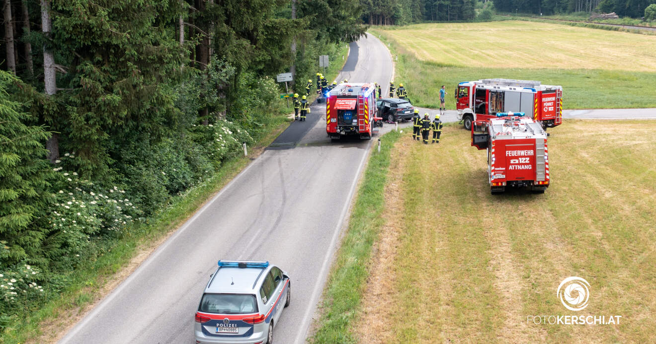 Titelbild: Kreutzungskollision auf der Passauer Straße in Moosham