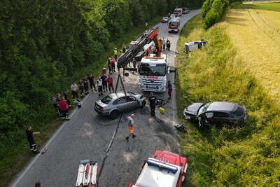 Drei Verletzte bei Verkehrsunfall in Steyr TEAM-19700101020070884-009.jpg