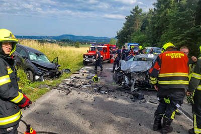 Drei Verletzte bei Verkehrsunfall in Steyr TEAM-20230621182570866-018.jpg