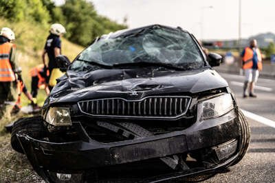 Zwei Verletzte bei Verkehrsunfall auf der S10 PANC-20230621000070899-015.jpg