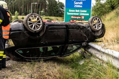 Zwei Verletzte bei Verkehrsunfall auf der S10 PANC-20230621000070903-019.jpg